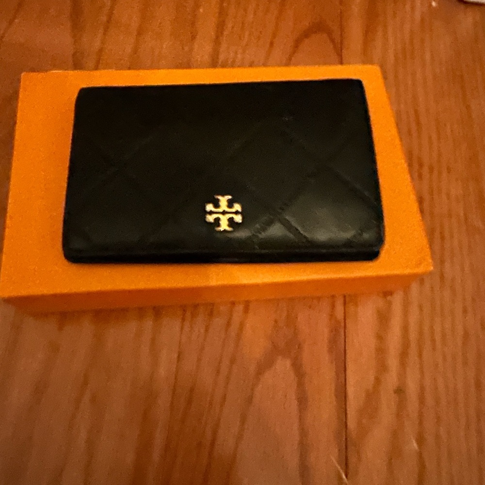 Tory Burch wallet